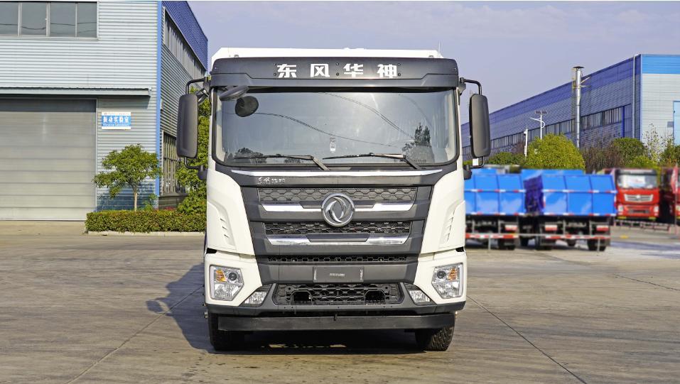 東風(fēng)華神型純電動(dòng)洗掃車圖片2