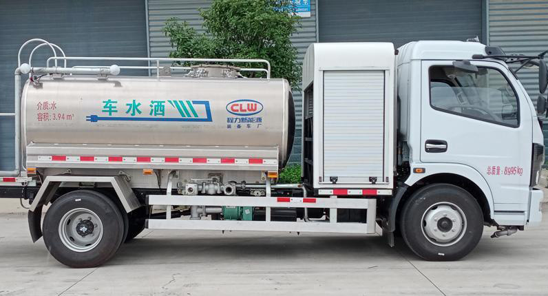 東風(fēng)凱普特型純電動(dòng)灑水車圖片3